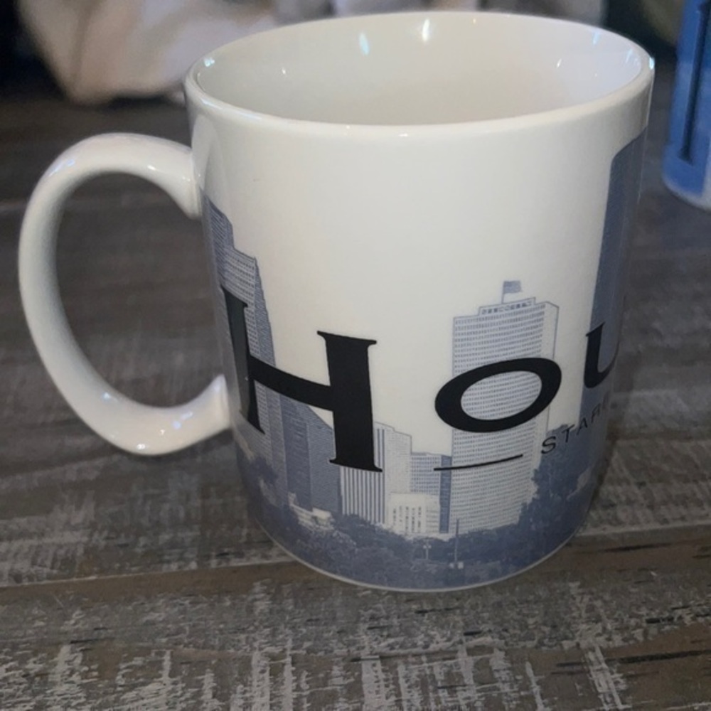 ▶️ Starbucks ◀️ Skylines Series  Series One Mug
